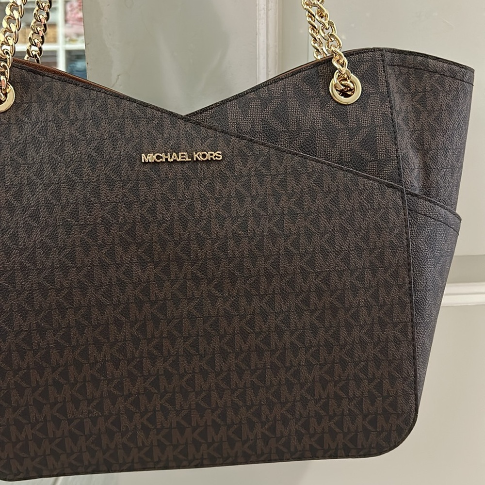 Great condition MK bag